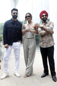 विक्की कौशल, एमी विर्क और अभिनेत्री तृप्ति डिमरी फिल्म ‘बैड न्यूज’ के प्रमोशन के सिलसिले में राष्ट्रीय राजधानी दिल्ली पहुंचे